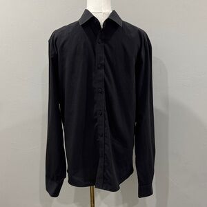 UNTUCKit Wrinkle-Free Button Down Shirt – Size Medium – 100% Cotton